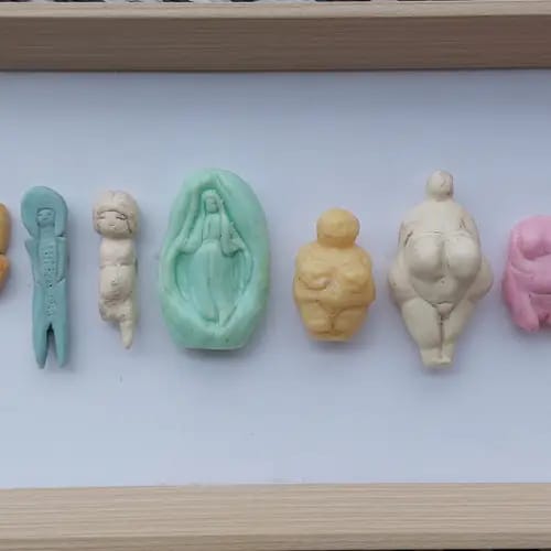 Katharina Brandl, „Everthing Is Transformed“, 4 3cm x 23 cm
Seifenfigurinen
2017