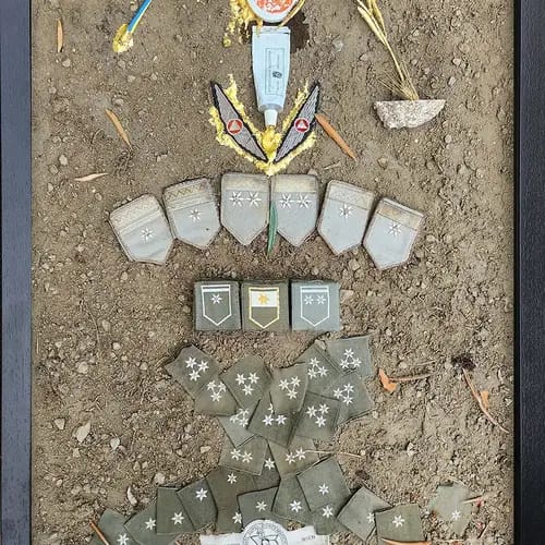 Johannes Angerbauer Goldhoff, 2023, Assemblage-06, Wandobjekt, 50 x 70cm, Friedenssalbung, Sternenstaub